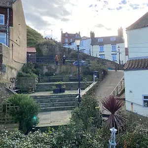 sandside-retreat-whitby.yorkshirehotels.net/